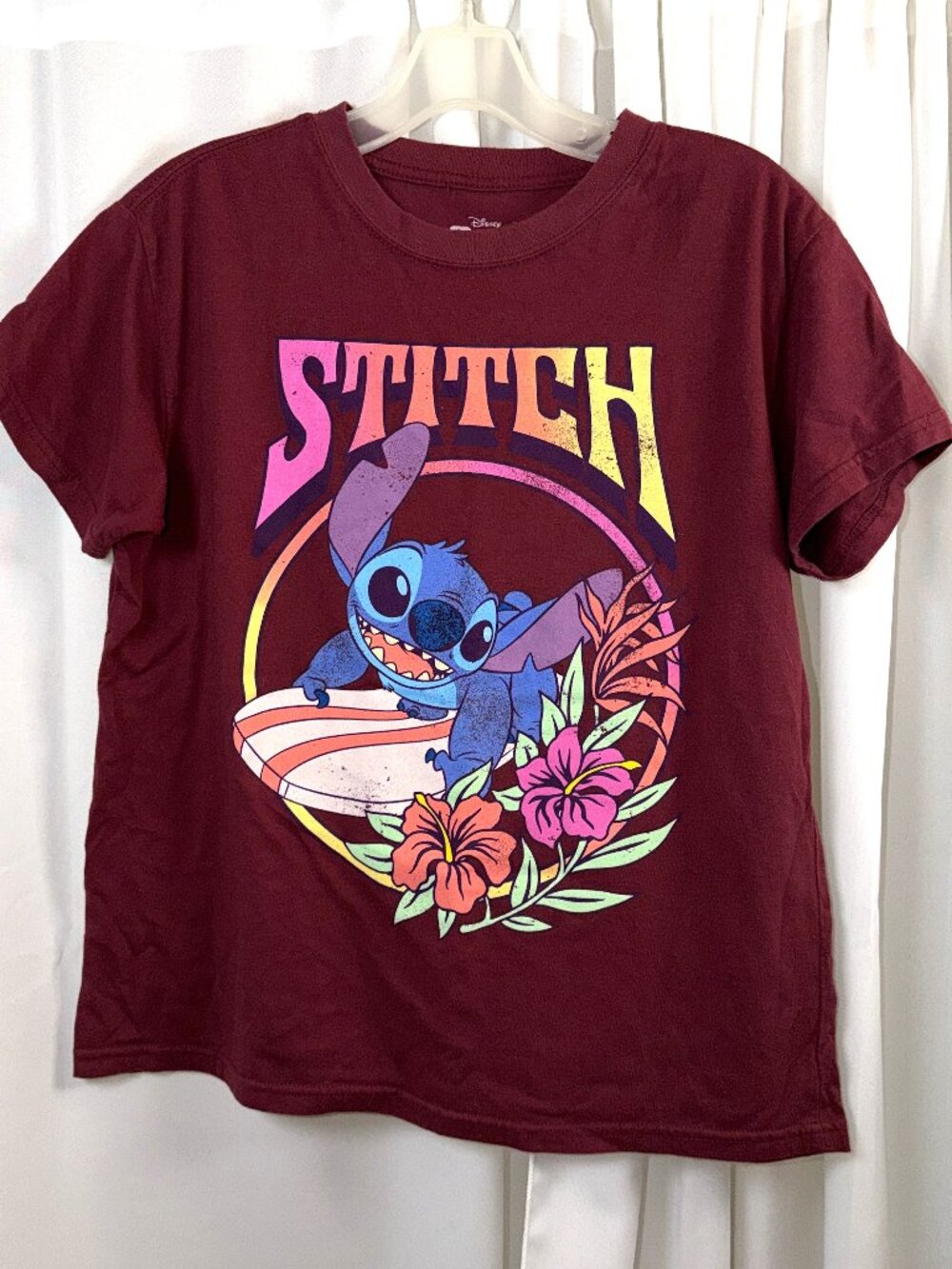 Women's Disney Stitch Surfing Short Sleve Maroon Tee-Shirt Size Medium